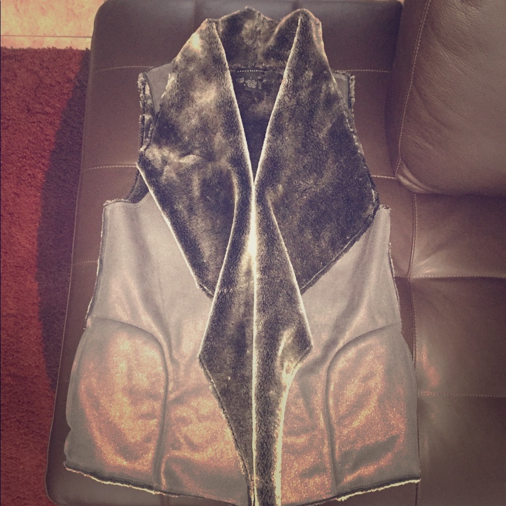 Grace Elements vest